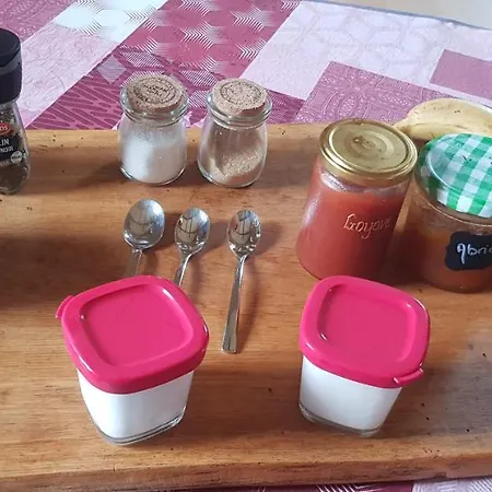 Alojamento de Acomodação e Pequeno-almoço Kanahau Cambayrac